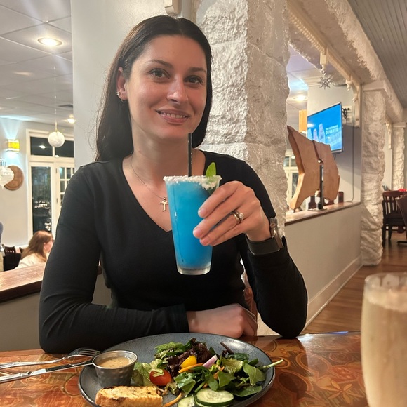 Happy poshing! Avatars created by @shpstumblergurl - Picture 12 of 15